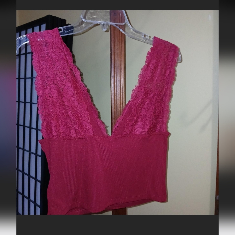 Magenta Lace V-Neck Crop Top Whimsygoth Streetwear Layering New Medium - Picture 4 of 7